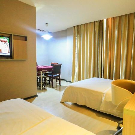 7Days Inn Chenzhou Rucheng Luyang Avenue Dış mekan fotoğraf